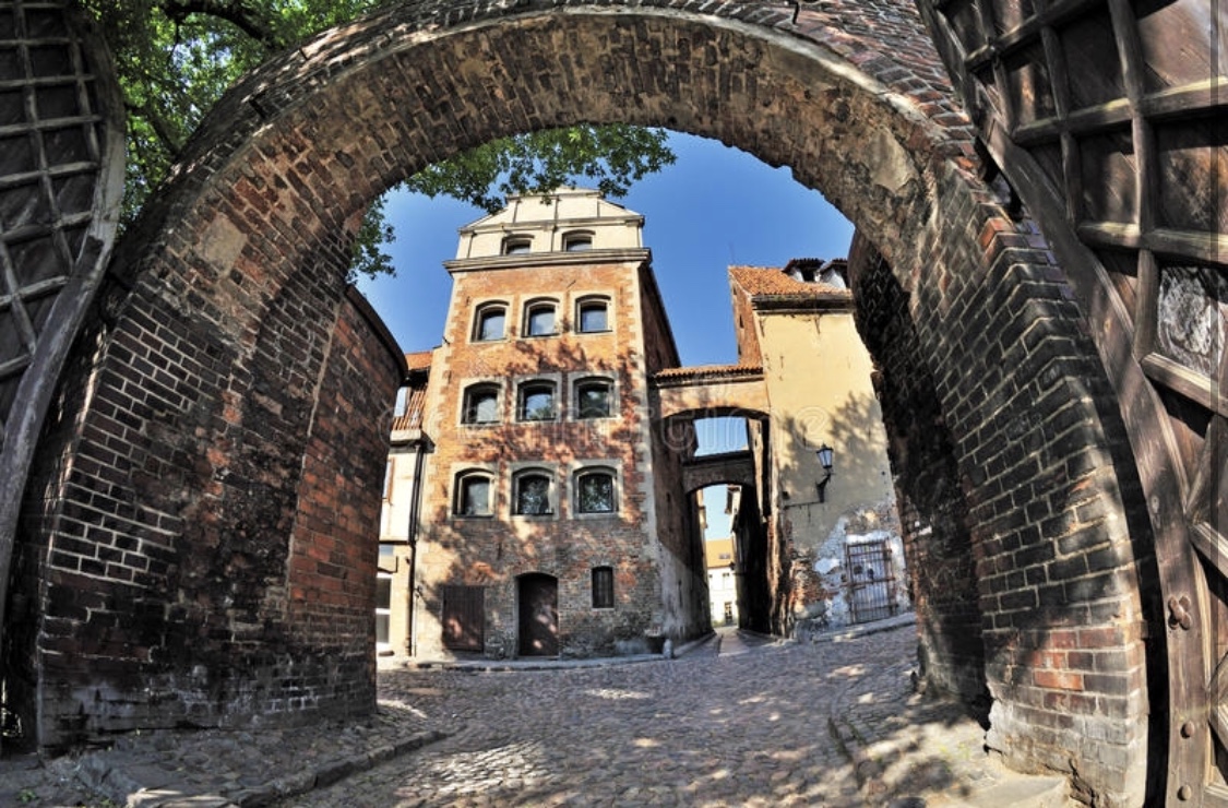 BDB064A5-1EE8-47D3-94A9-C10A7259F1BA